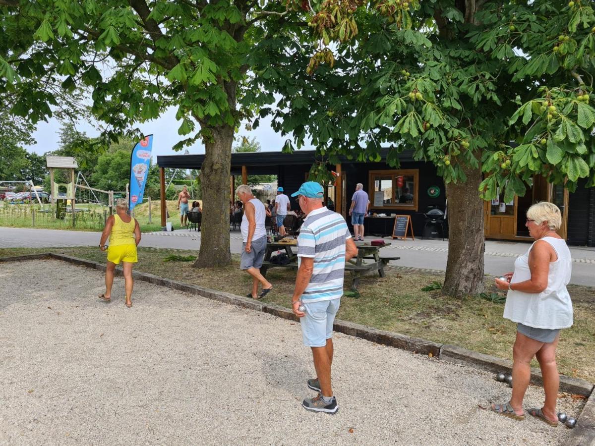 Coco Beach House Op Recreatiepark De Wielen 신트 마르턴 외부 사진
